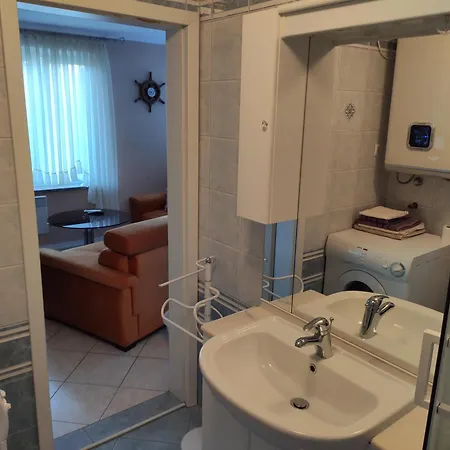 With Private Garden And The Terrace Ev Station Available Appartamento *