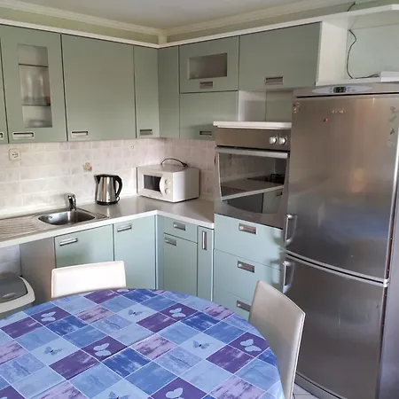 With Private Garden And The Terrace Ev Station Available