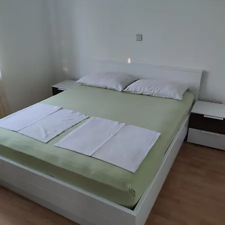 Lejlighed With Private Garden And The Terrace Ev Station Available *