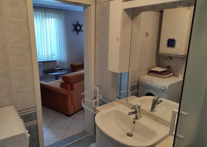 With Private Garden And The Terrace Ev Station Available Appartement *